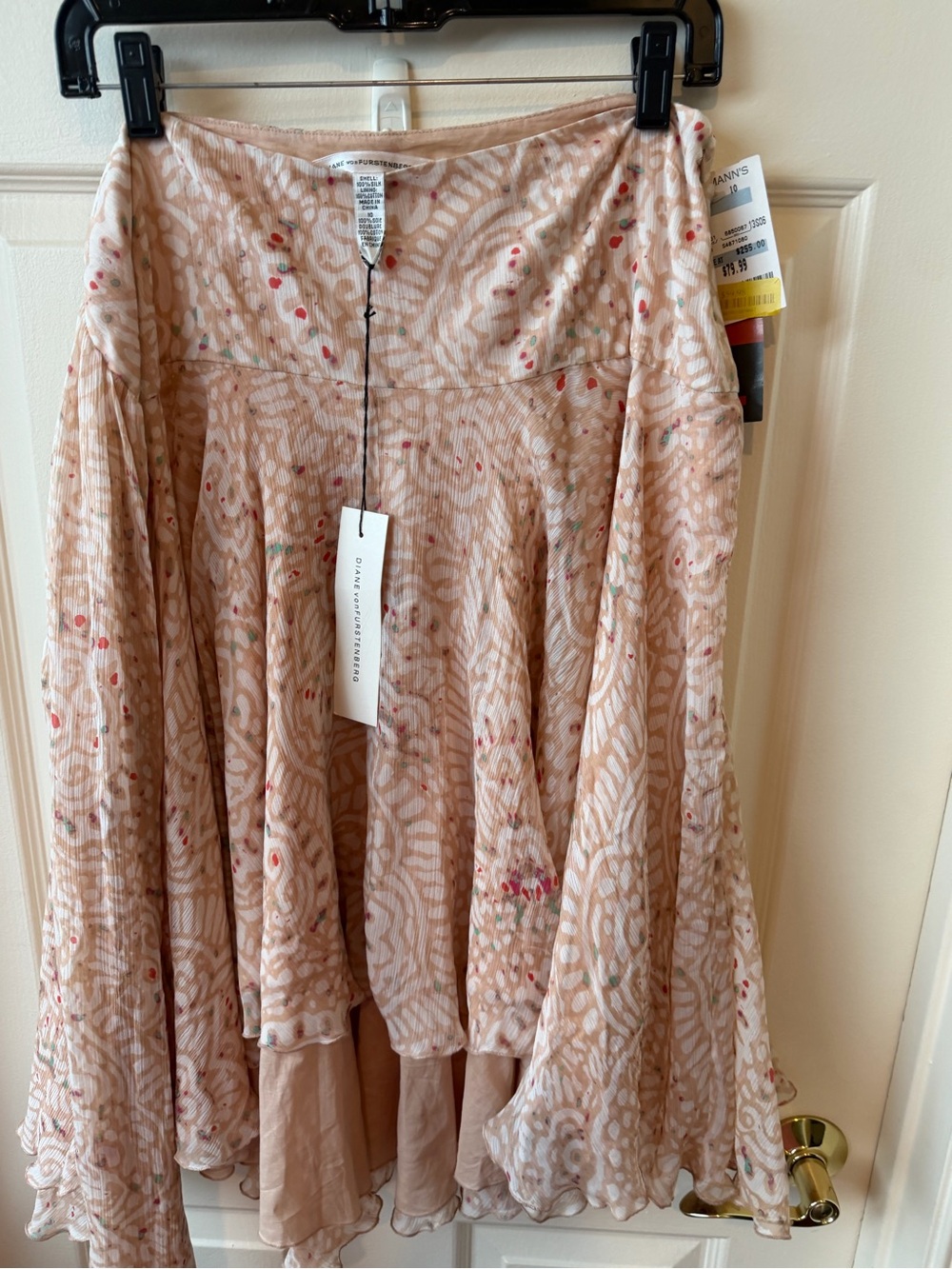 Diane Von Furstenberg full skirt silk size 10